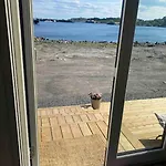 Moderne Minihus Ved Havet Sørvågen