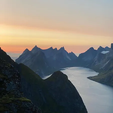 Moderne Minihus Ved Havet * Sørvågen