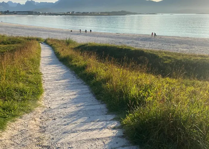 Moderne Minihus Ved Havet Sørvågen